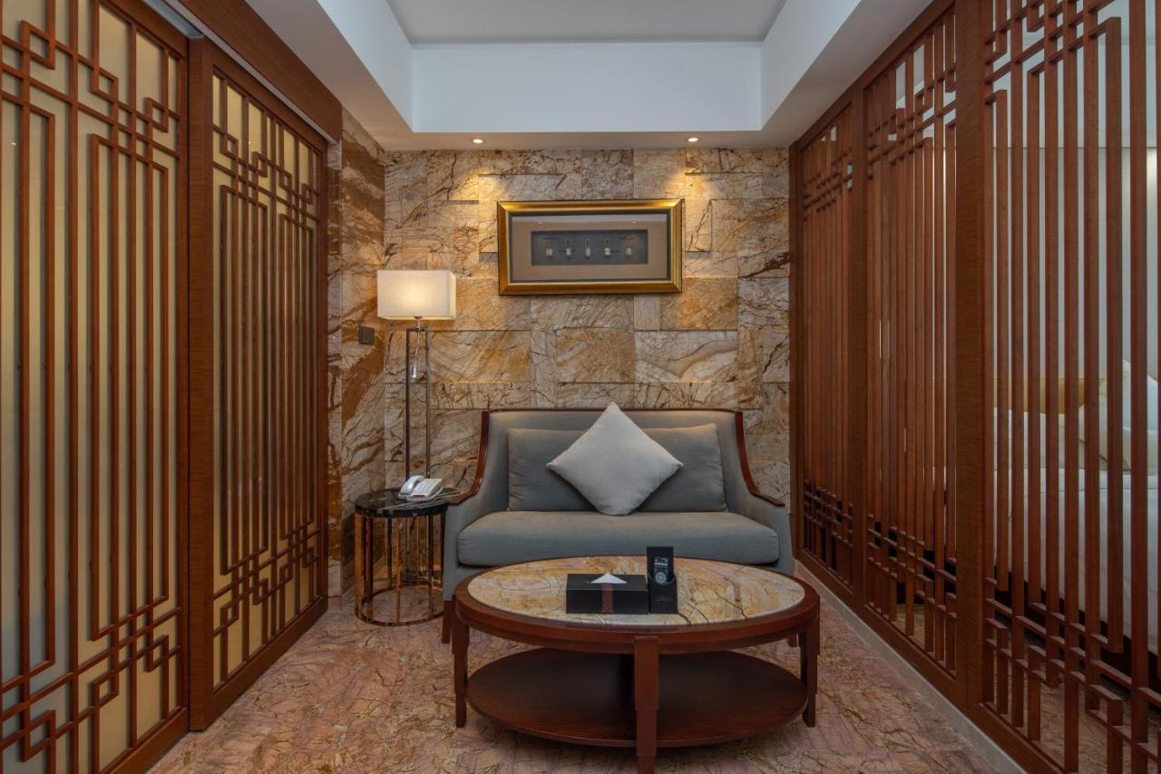King Royal Hotel Yunfu Εξωτερικό φωτογραφία