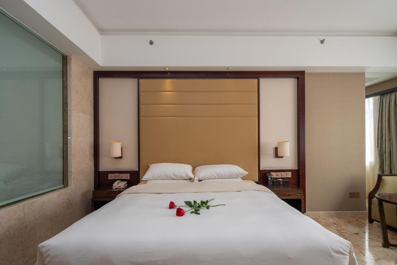 King Royal Hotel Yunfu Εξωτερικό φωτογραφία
