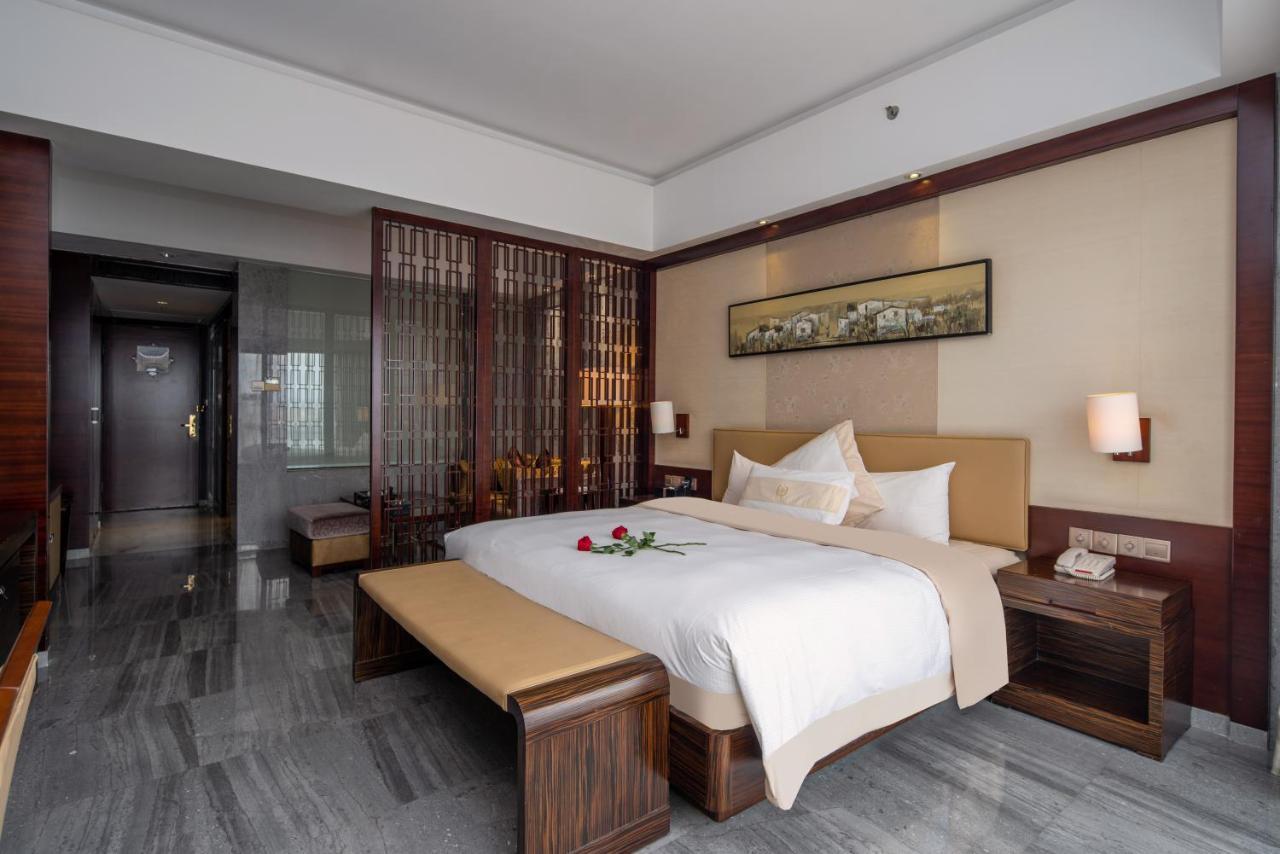 King Royal Hotel Yunfu Εξωτερικό φωτογραφία
