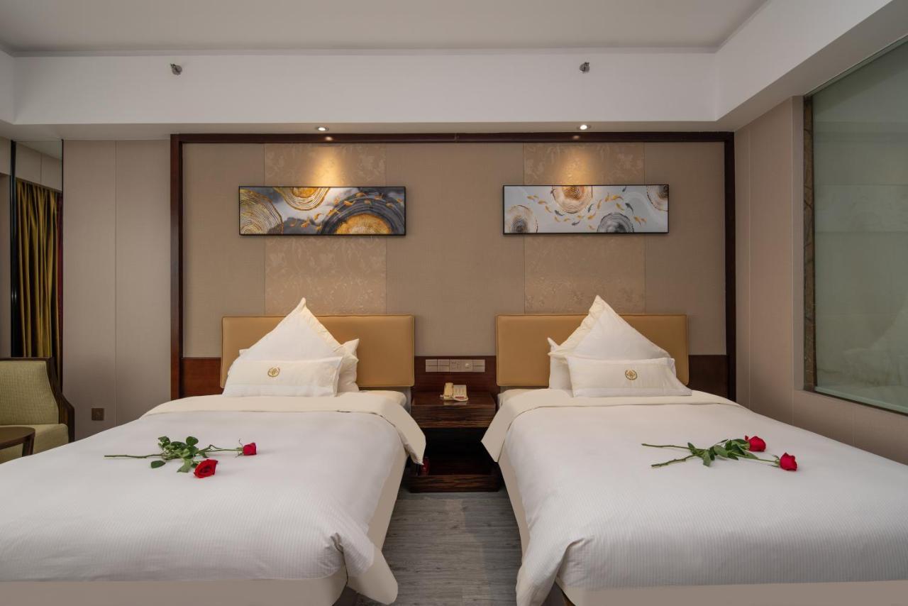 King Royal Hotel Yunfu Εξωτερικό φωτογραφία