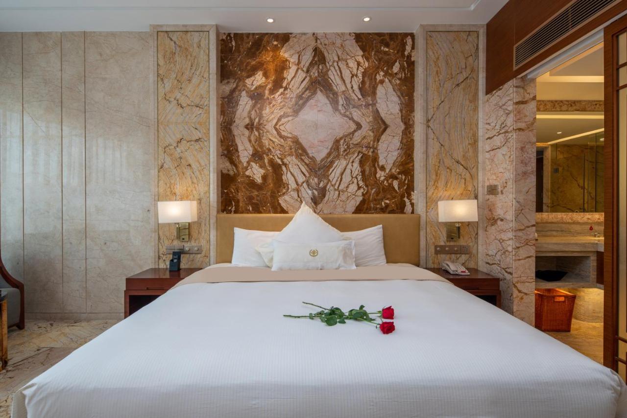 King Royal Hotel Yunfu Εξωτερικό φωτογραφία