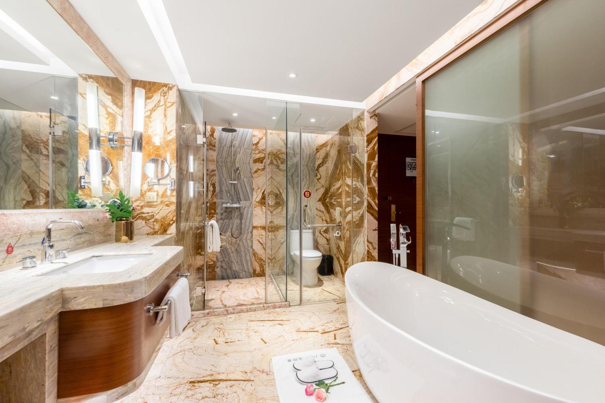 King Royal Hotel Yunfu Εξωτερικό φωτογραφία