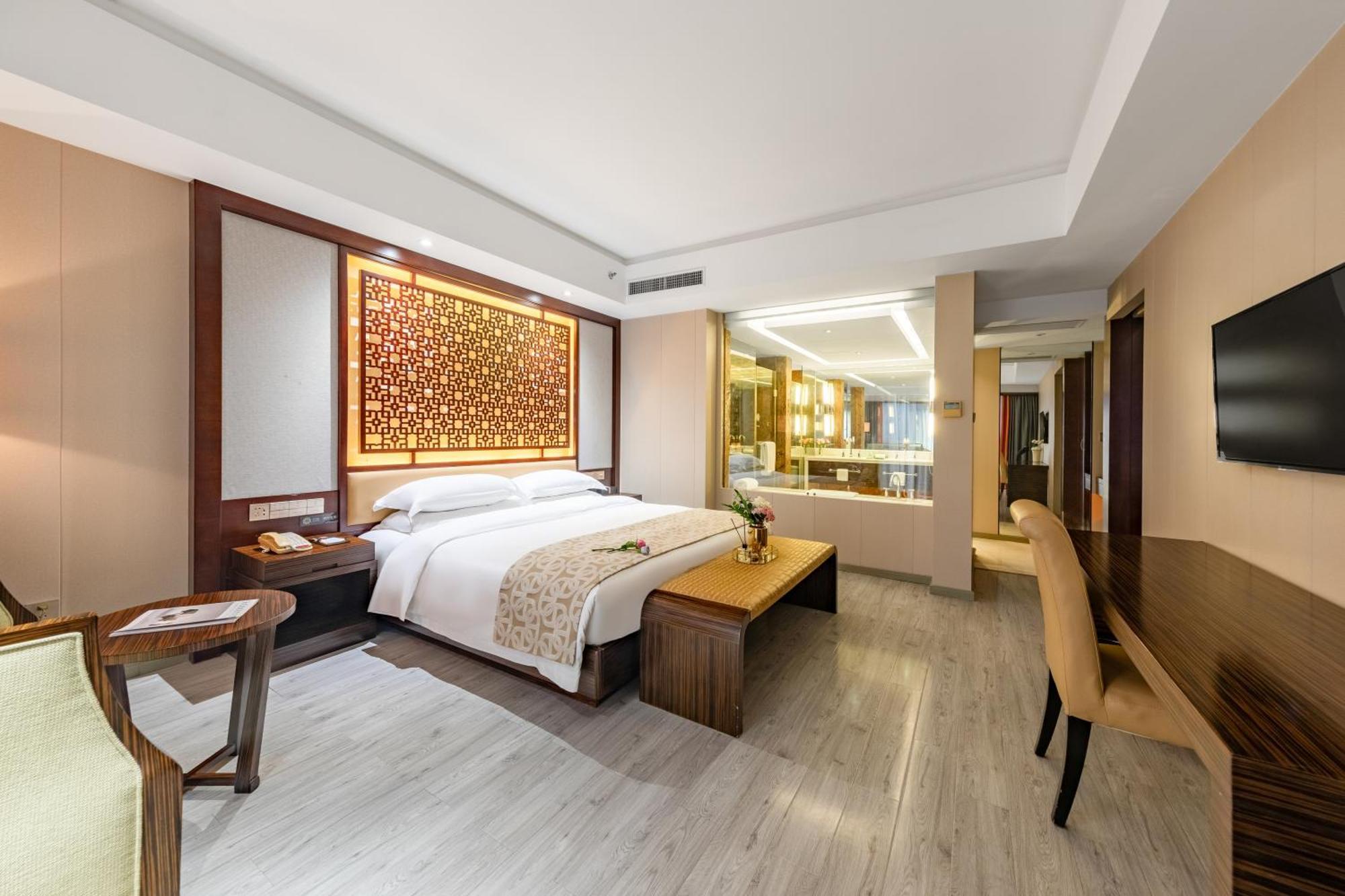 King Royal Hotel Yunfu Εξωτερικό φωτογραφία