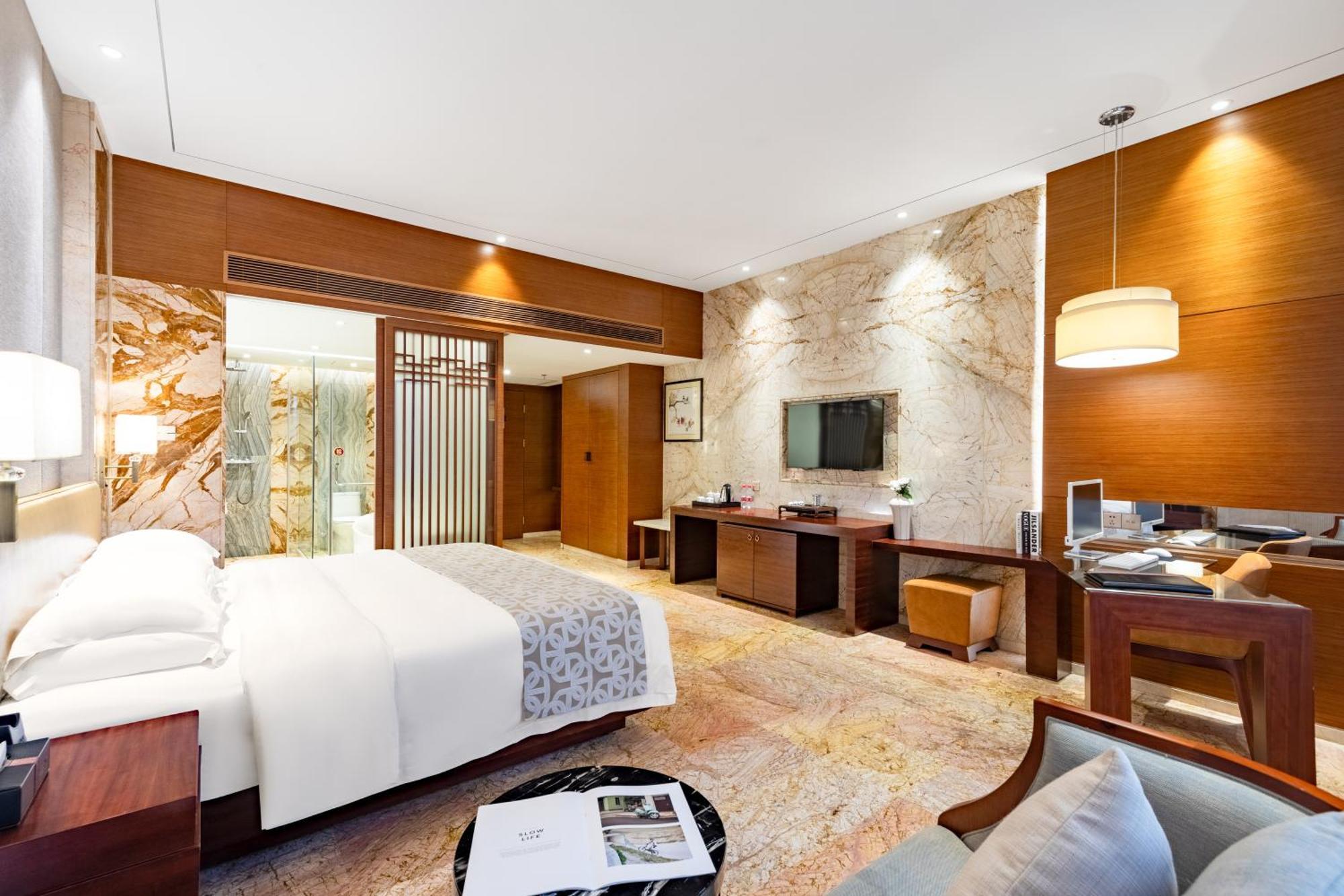 King Royal Hotel Yunfu Εξωτερικό φωτογραφία