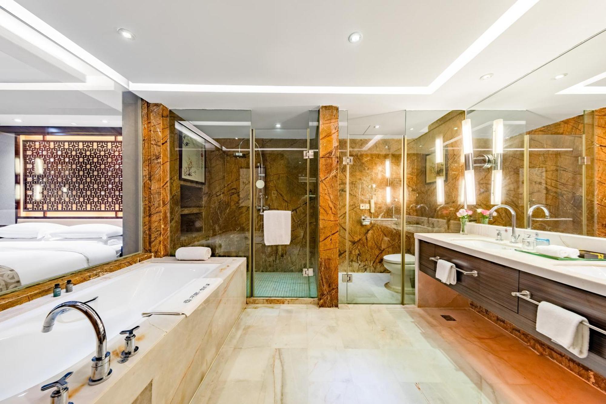 King Royal Hotel Yunfu Εξωτερικό φωτογραφία