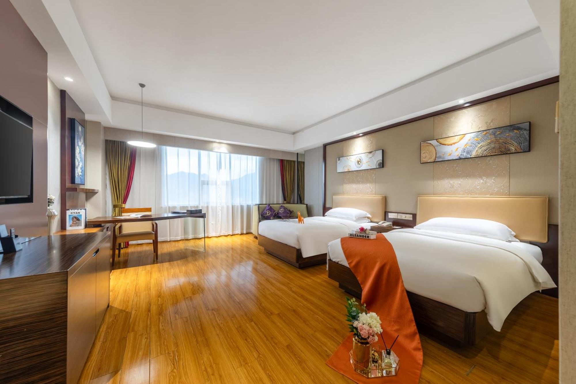 King Royal Hotel Yunfu Εξωτερικό φωτογραφία