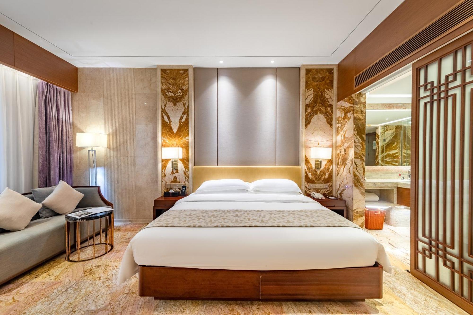 King Royal Hotel Yunfu Εξωτερικό φωτογραφία