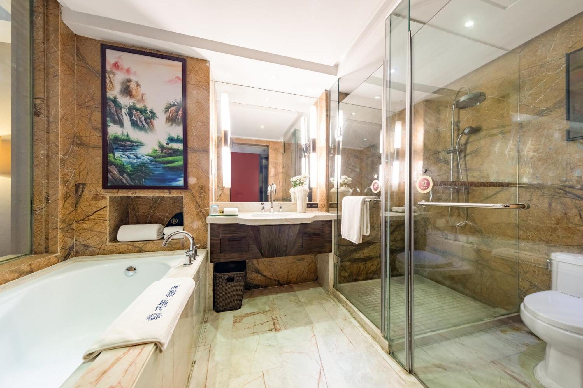King Royal Hotel Yunfu Εξωτερικό φωτογραφία