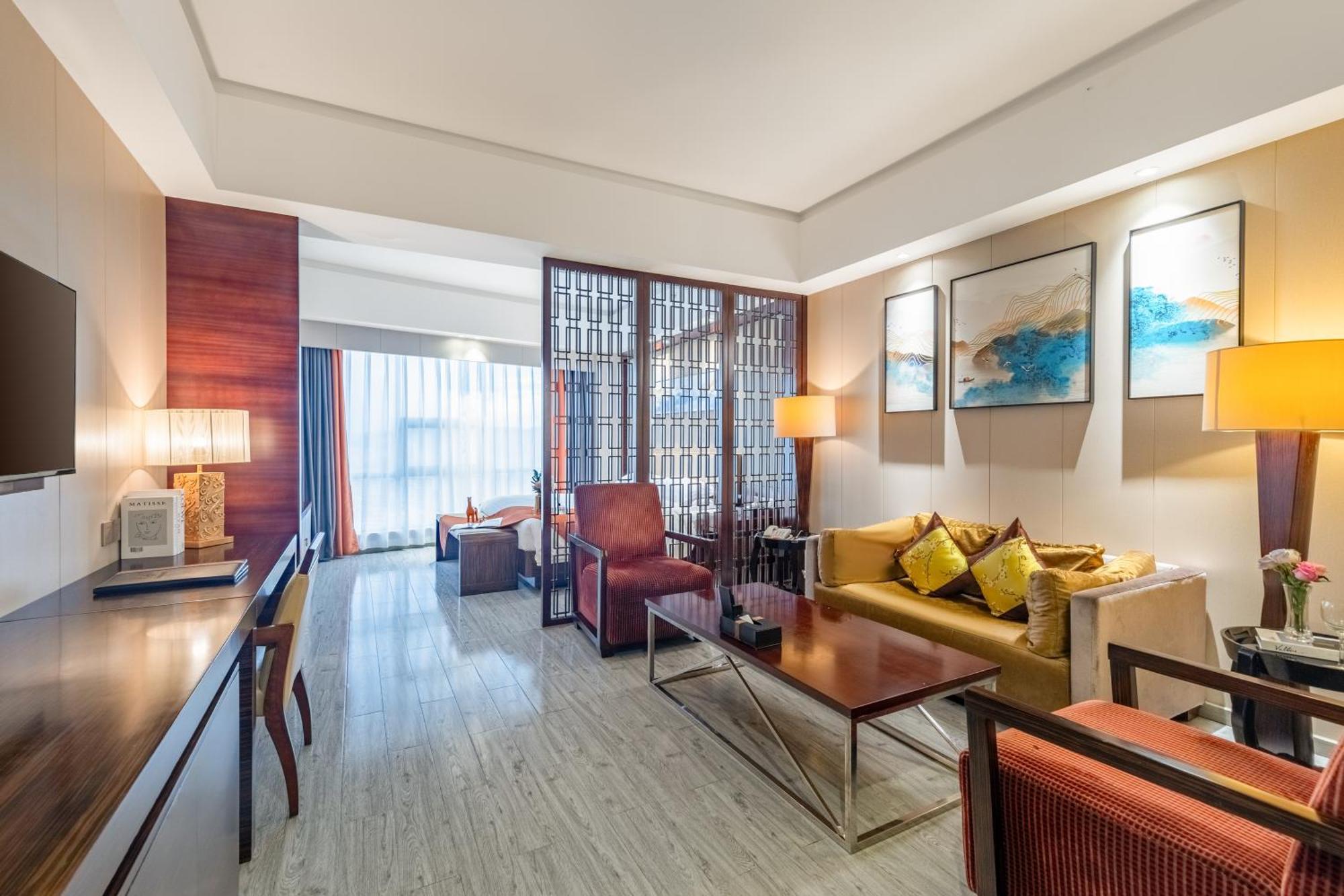 King Royal Hotel Yunfu Εξωτερικό φωτογραφία